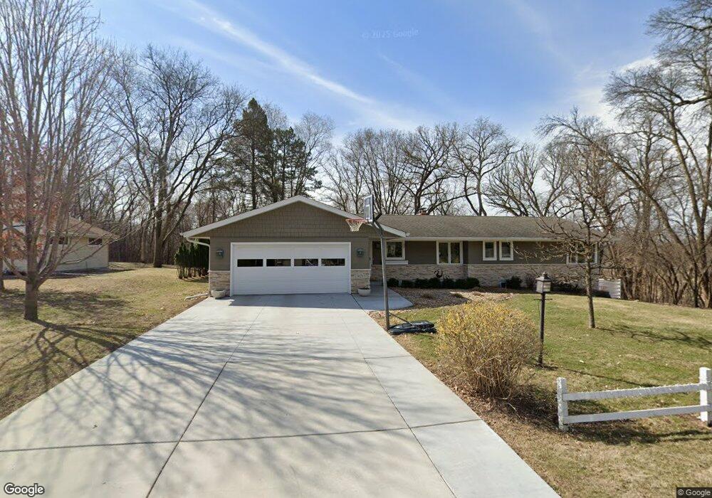 16251 Tonka Ln, Minnetonka, MN 55345 - photo 1