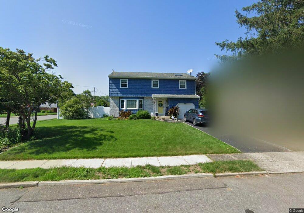 3 Lorie Ln, Bayport, NY 11705 - photo 1