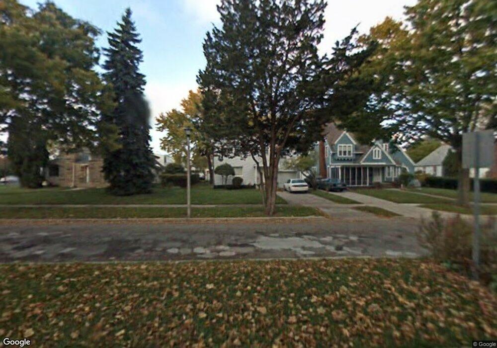 608 Everett Dr, Lansing, MI 48915 - photo 1