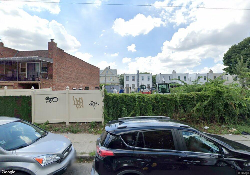 106-34 80 St, Ozone Park, NY 11417 - photo 1