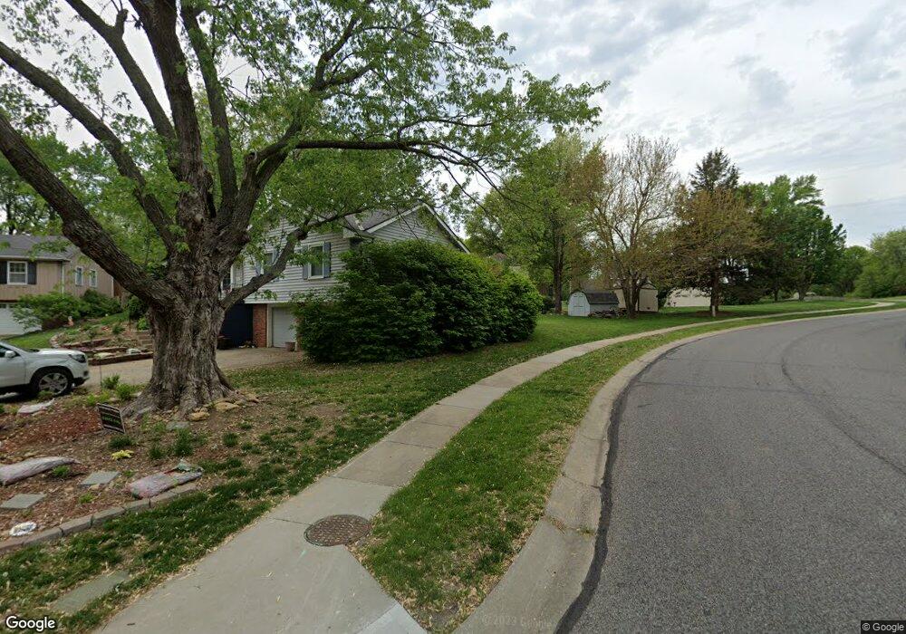 8833 Widmer Rd, Lenexa, KS 66215 - photo 1