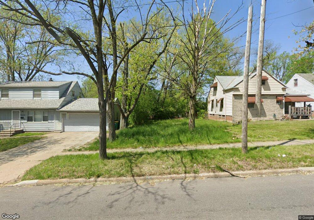 20813 Libby Rd, Maple Heights, OH 44137 - photo 1