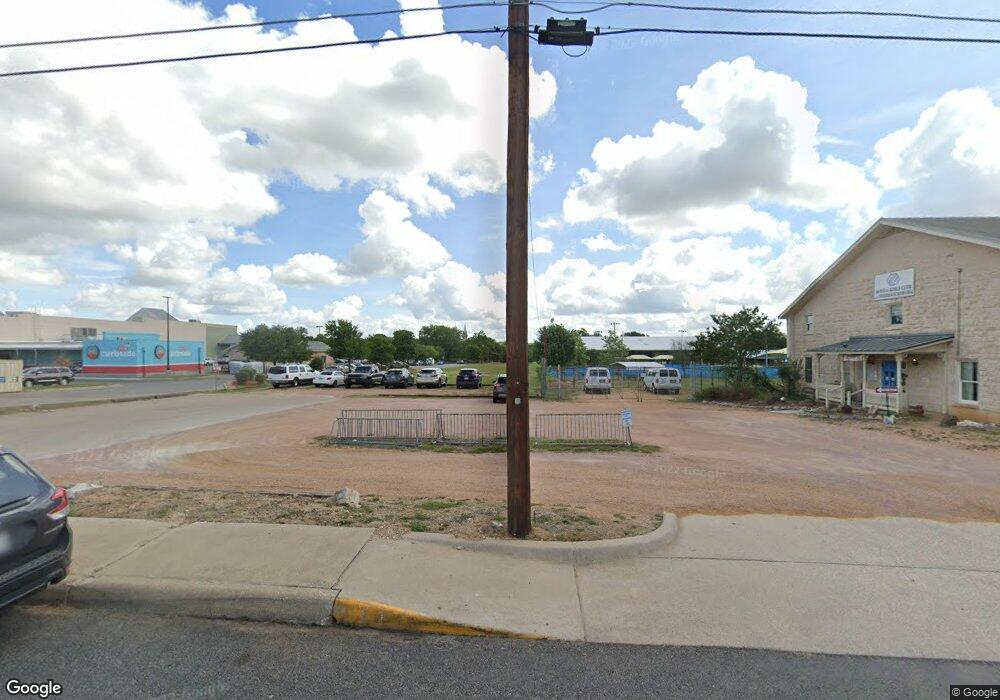 205 E Park St, Fredericksburg, TX 78624 - photo 1