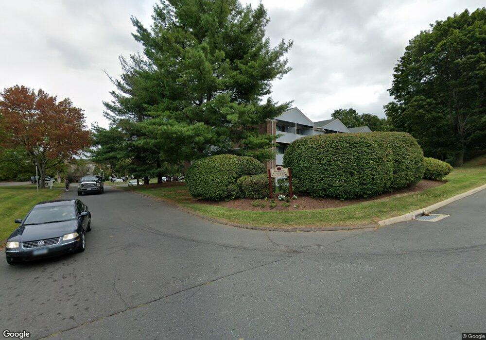 71 Burgundy Hill Ln, Middletown, CT 06457 - photo 1