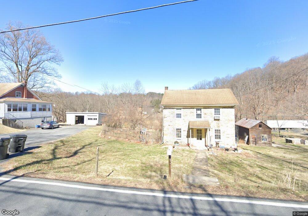 1825 Butter Ln, Reading, PA 19606 - photo 1