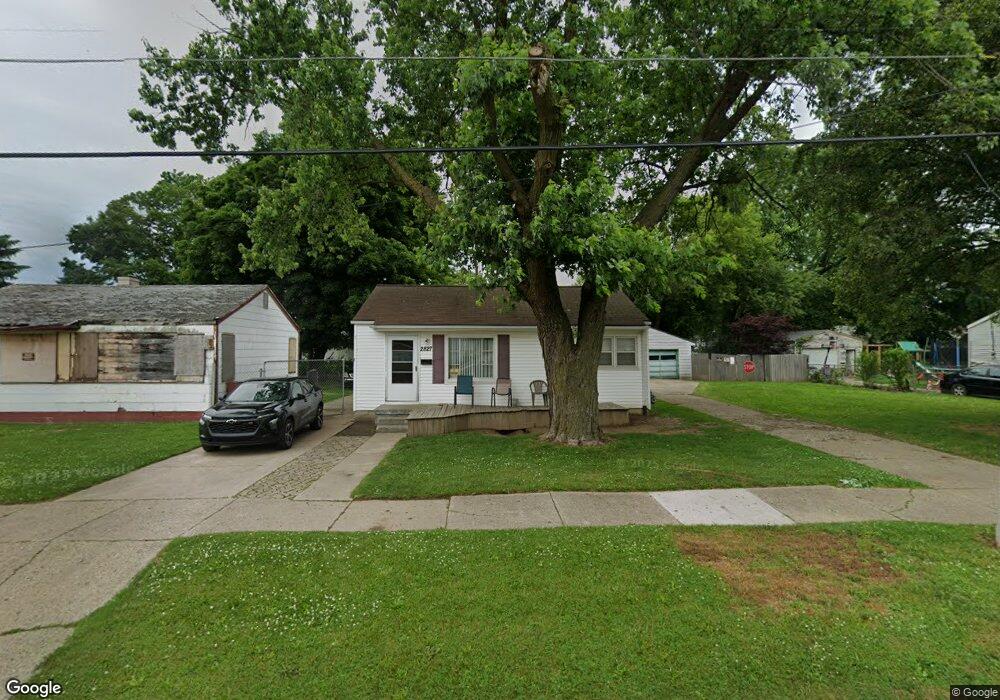 2827 Colorado Ave, Flint, MI 48506 - photo 1