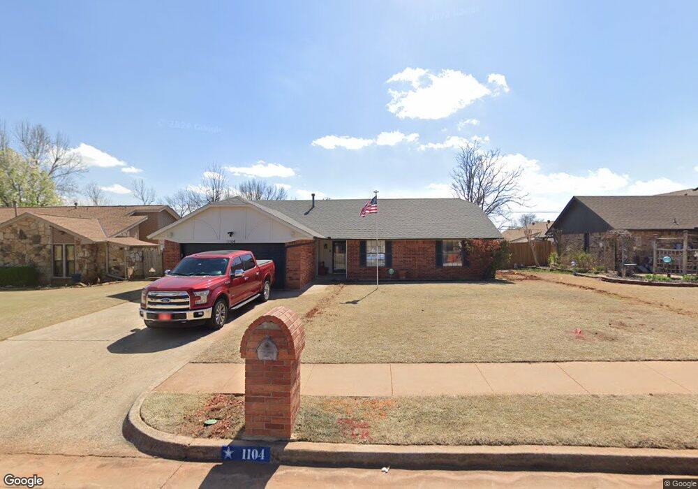 1104 NE 21st Ct, Moore, OK 73160 - photo 1