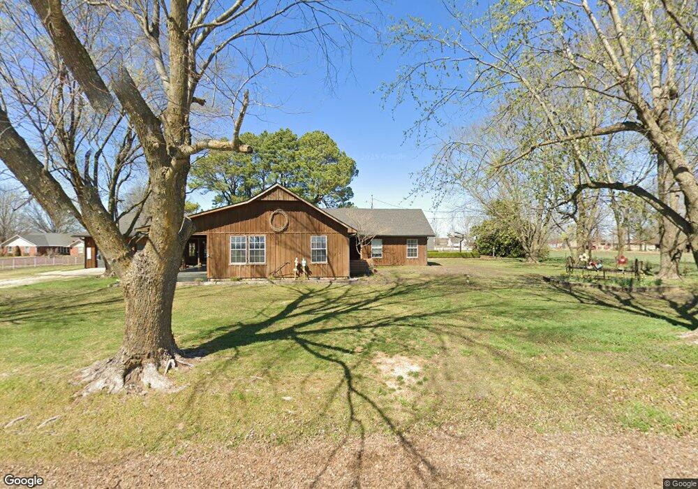 1362 Kelly Ave, Springdale, AR 72762 - photo 1