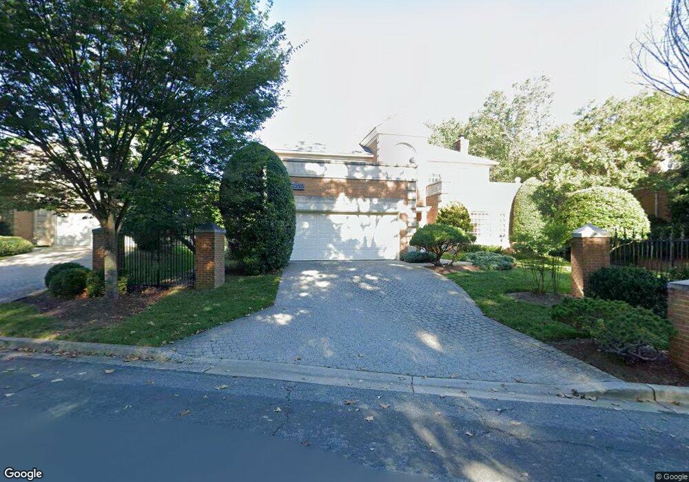 10035 Chartwell Manor Ct, Potomac, MD 20854 - photo 1