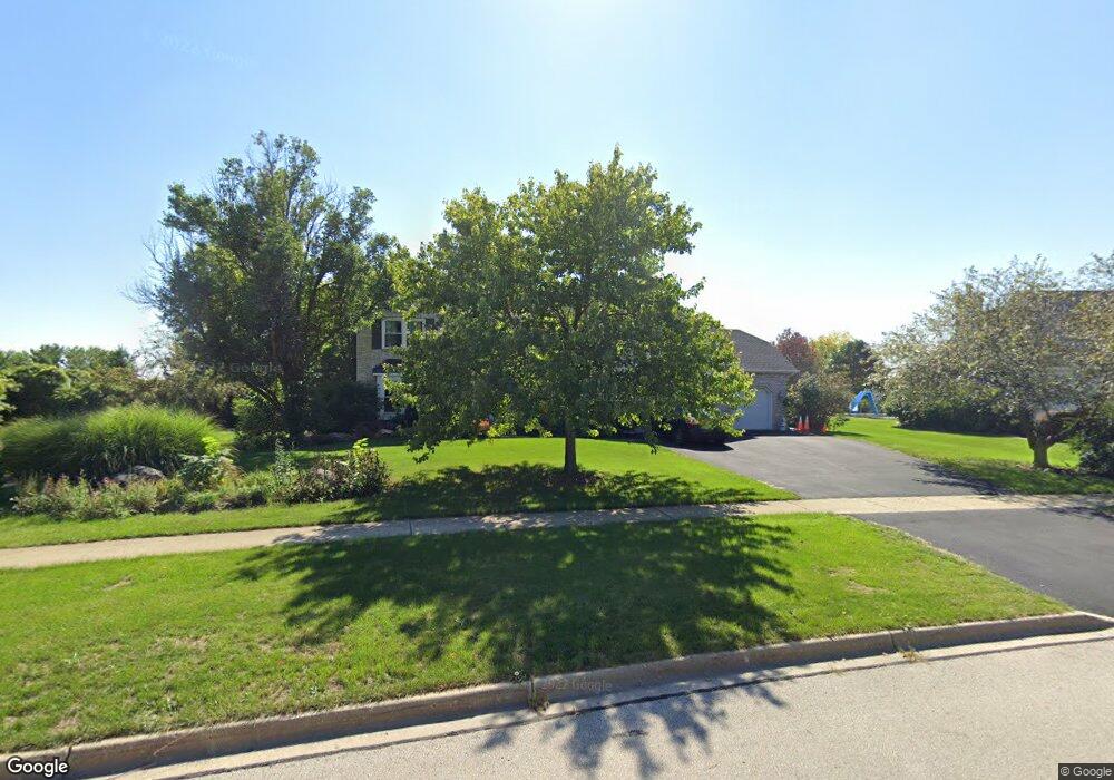 558 Bailey Dr, Batavia, IL 60510 - photo 1