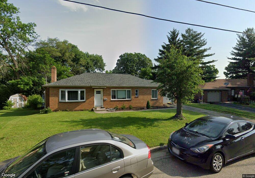 1525 Westview Ct, Cincinnati, OH 45215 - photo 1