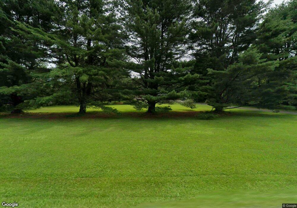 872 Point Phillips Rd, Bath, PA 18014 - photo 1