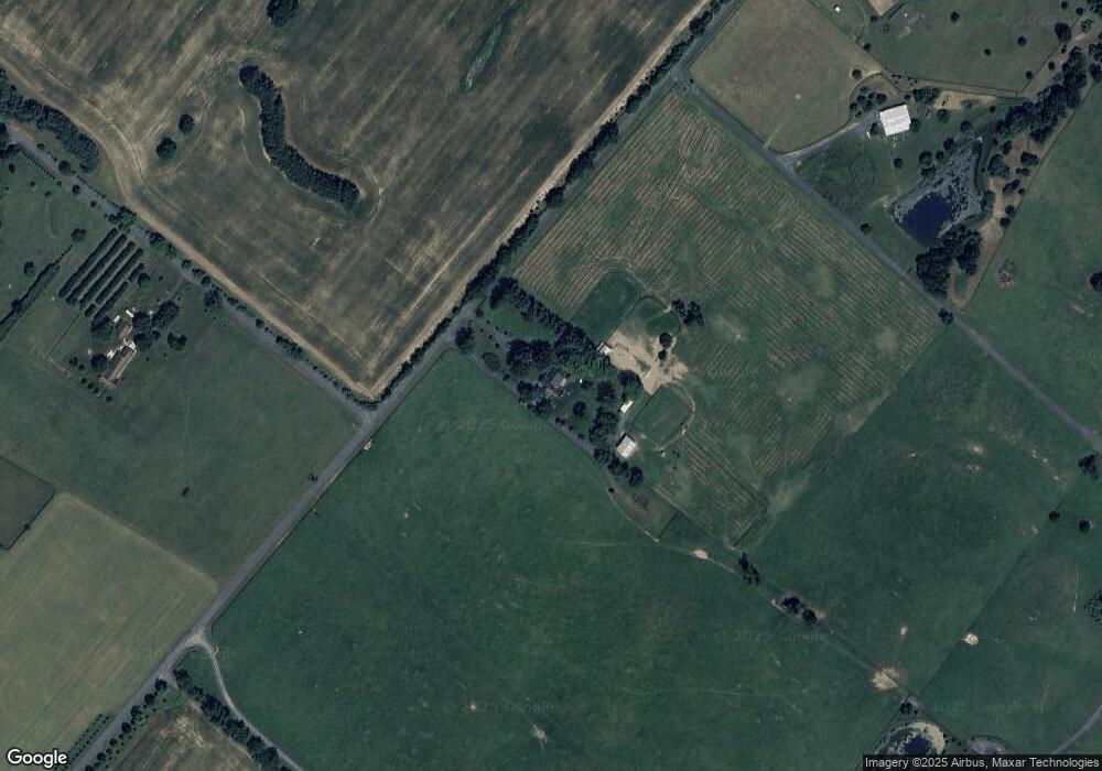 1654 Milldale Rd unit CARRAIGE HOUSE, Front Royal, VA 22630 - photo 1