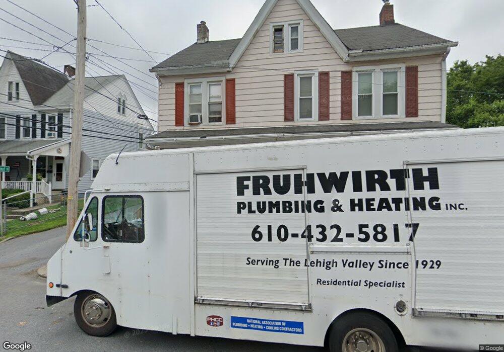 525 Maple St, Bethlehem, PA 18018 - photo 1