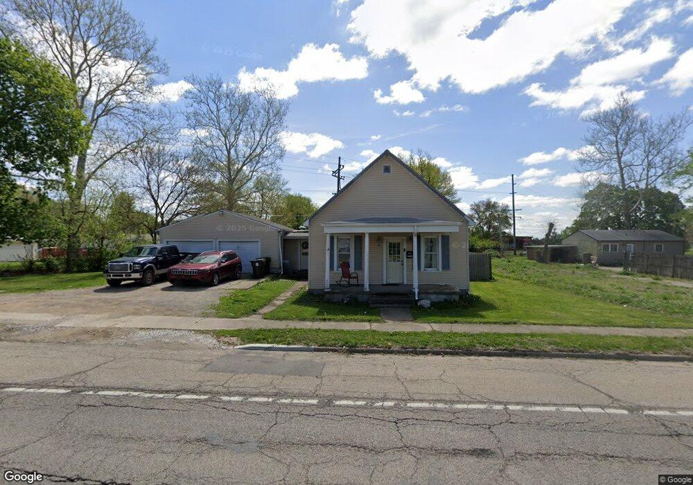 1520 N Kickapoo St, Lincoln, IL 62656 - photo 1
