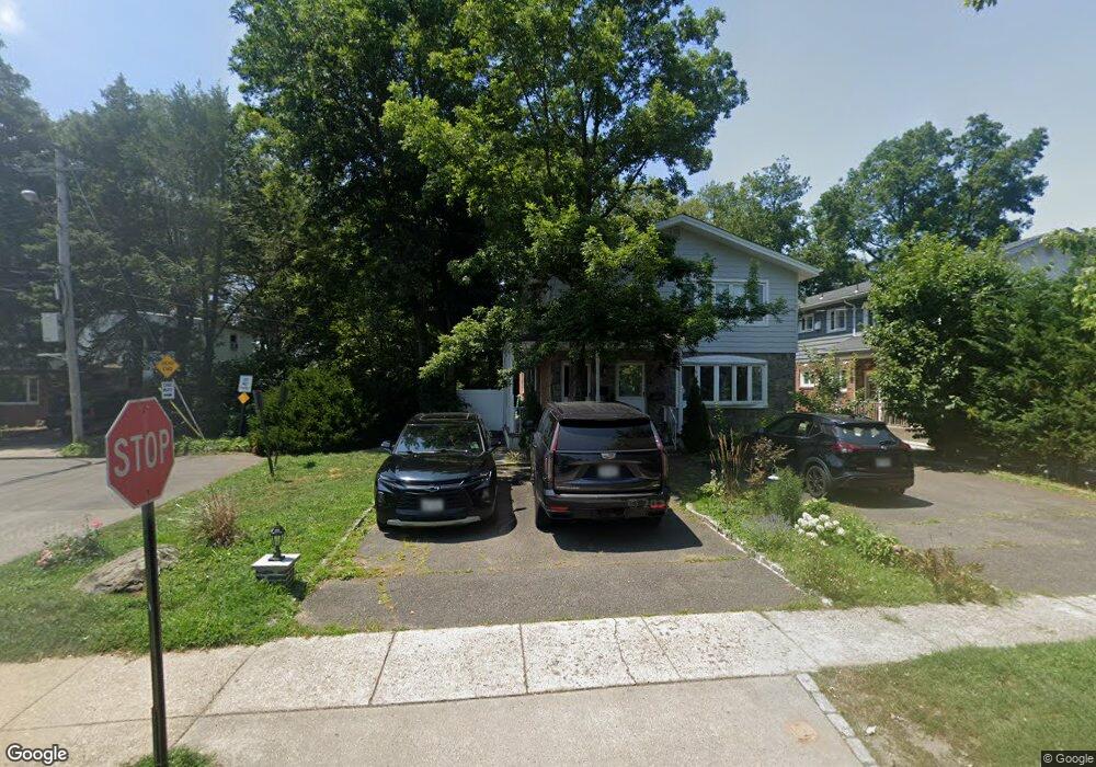 1 Dunes Ln unit 2nd Fl, Port Washington, NY 11050 - photo 1