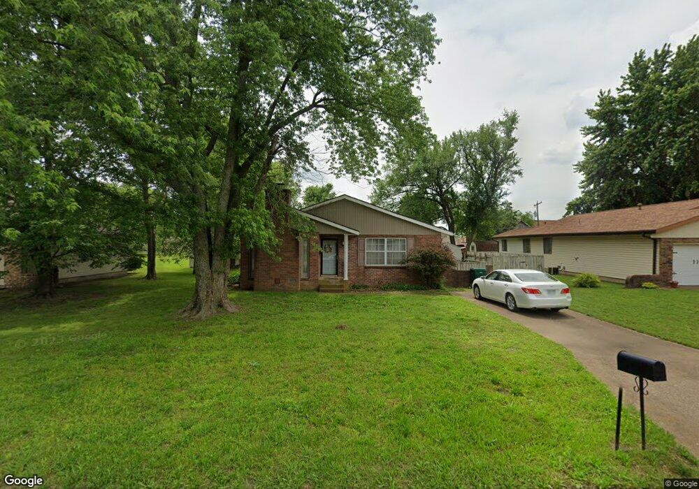 2924 Appleton Ave, Parsons, KS 67357 - photo 1