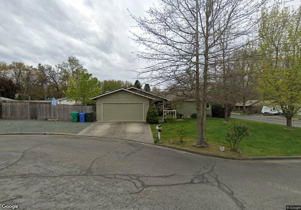 117 Thomas Cir, Grants Pass, OR 97527 - photo 1