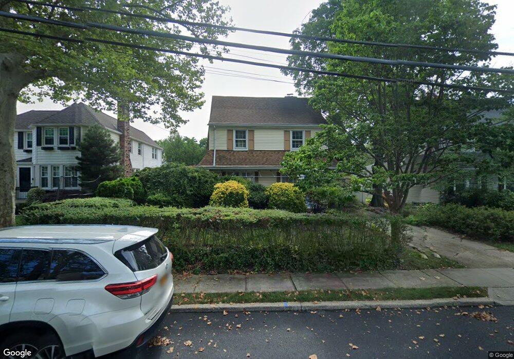 108 Elton Rd, Garden City, NY 11530 - photo 1