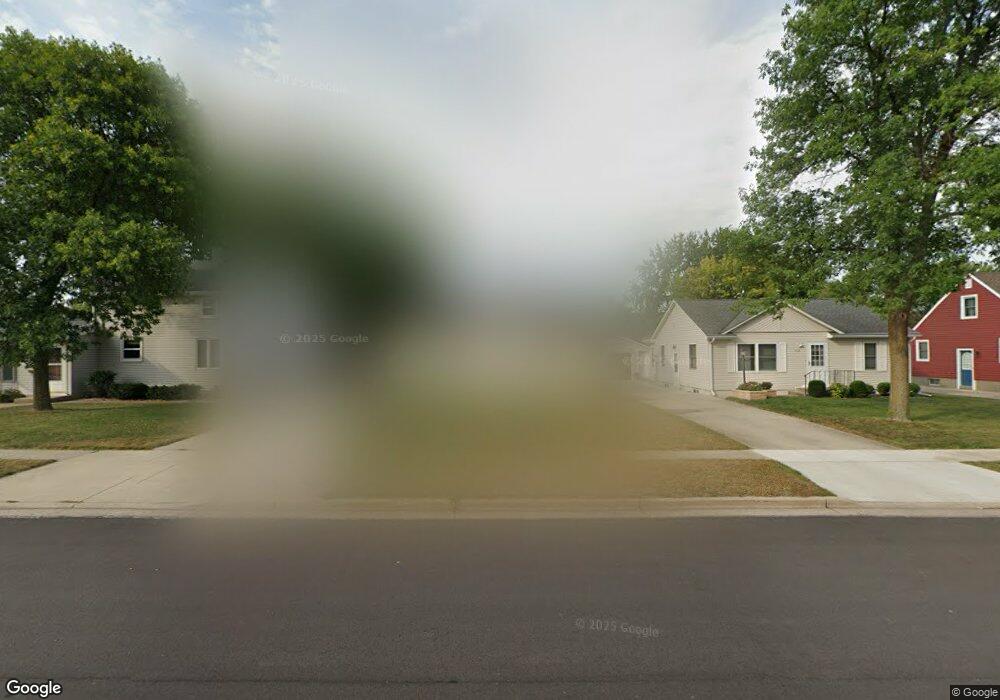 1221 N Franklin St, New Ulm, MN 56073 - photo 1