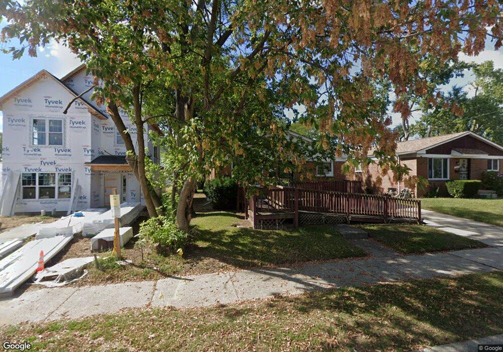 21393 Parkside Blvd, Ferndale, MI 48220 - photo 1