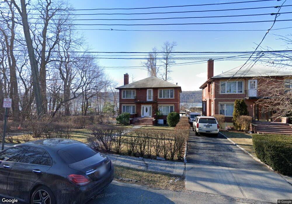 117 Sunnyside Dr, Yonkers, NY 10705 - photo 1