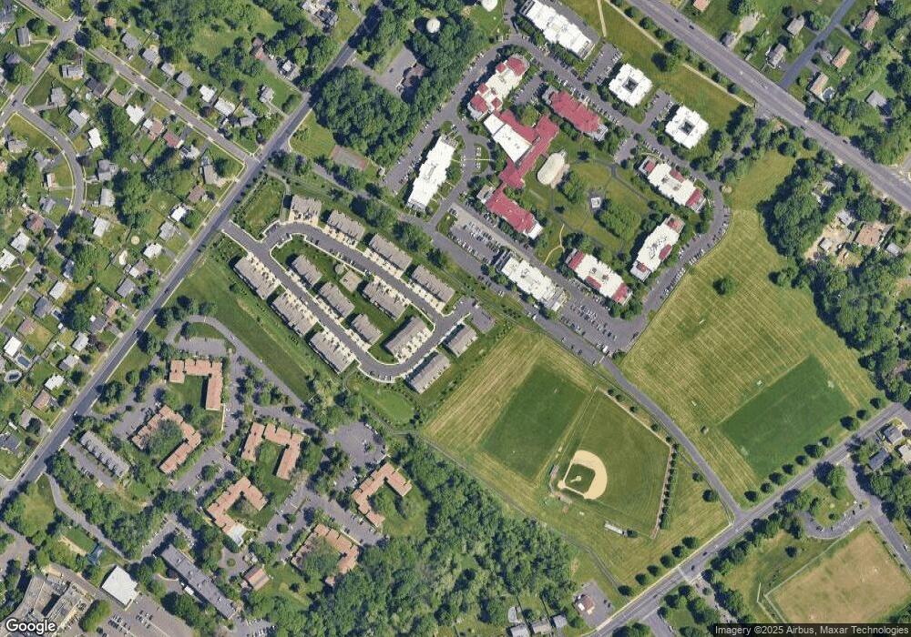 462 Tall Oaks Dr, Warminster, PA 18974 - photo 1