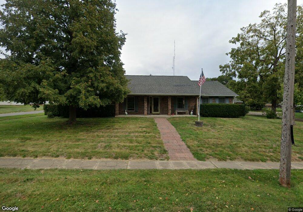 301 E Beardstown St, Virginia, IL 62691 - photo 1