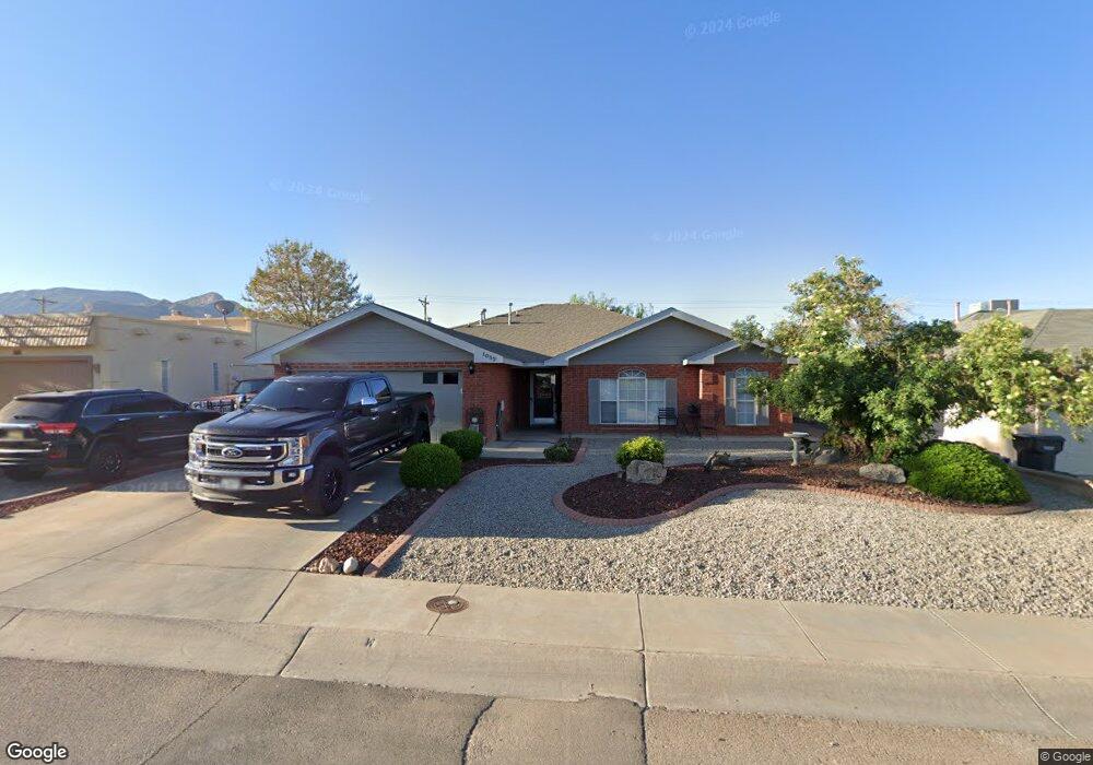 1052 Mimosa Ave, Alamogordo, NM 88310 - photo 1