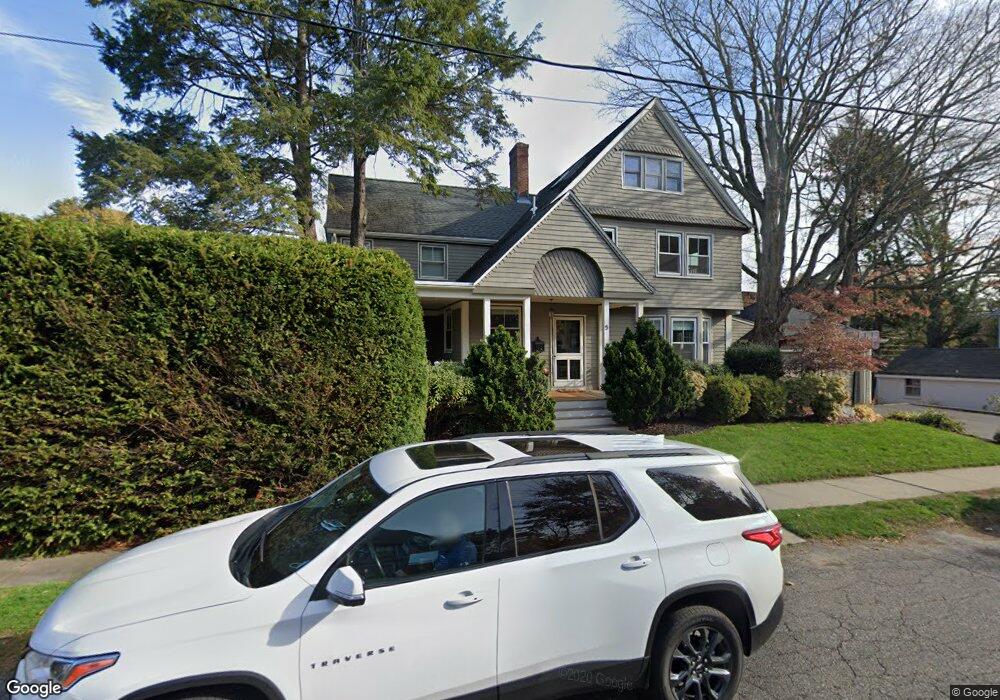 5 Laurel St, Winchester, MA 01890 - photo 1