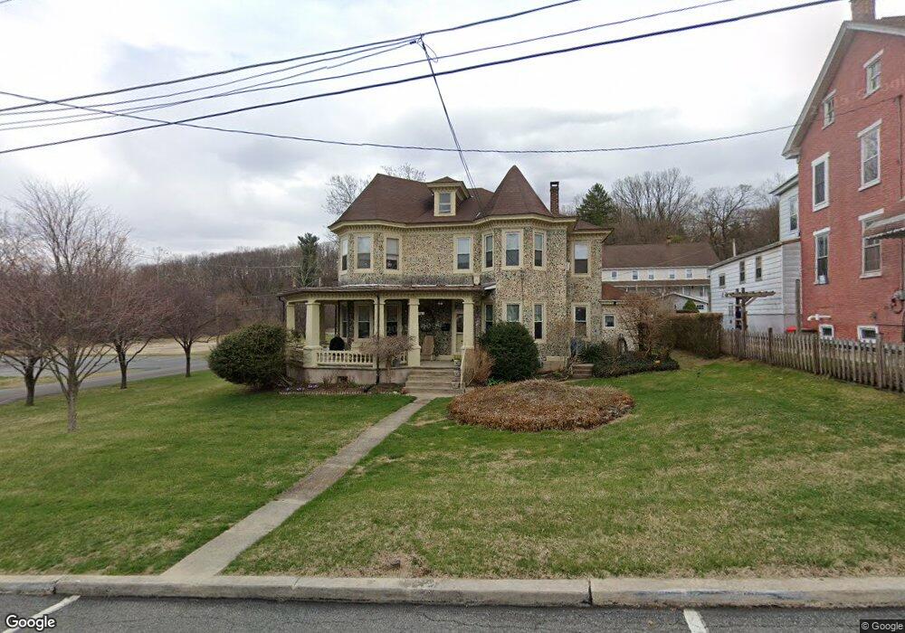 39 Lake St, Mohnton, PA 19540 - photo 1