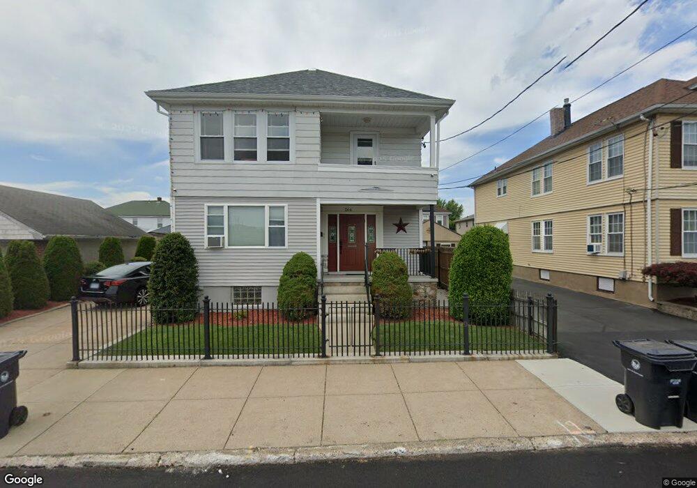 264 Suffolk Ave, Pawtucket, RI 02861 - photo 1