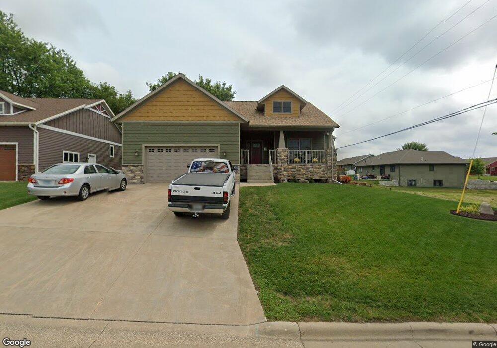 1406 Highland Dr, Winona, MN 55987 - photo 1