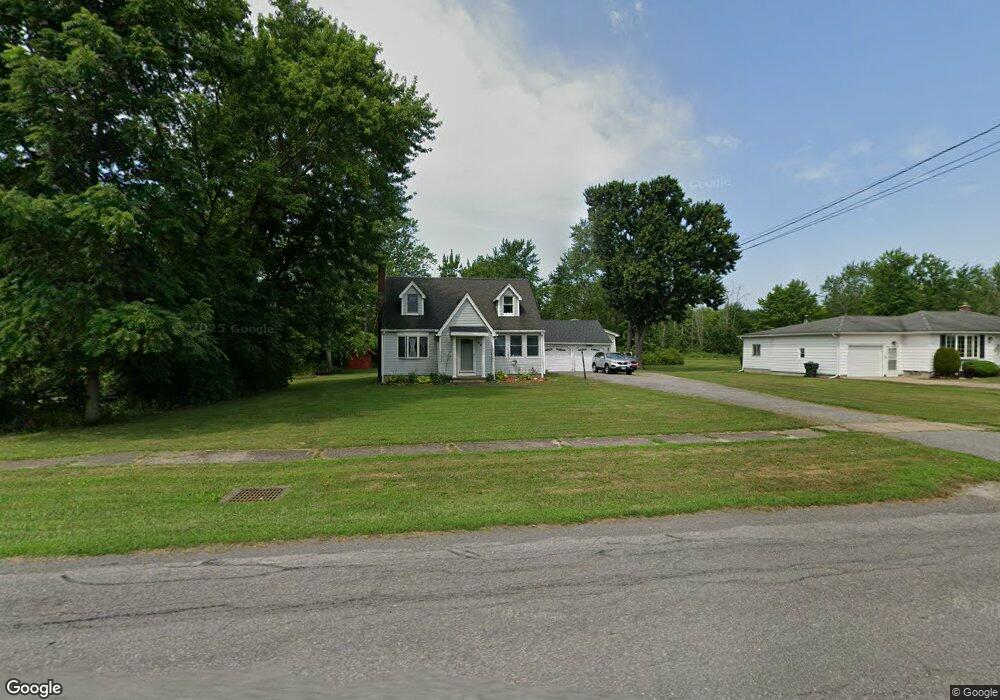 586 Witmer Rd, North Tonawanda, NY 14120 - photo 1