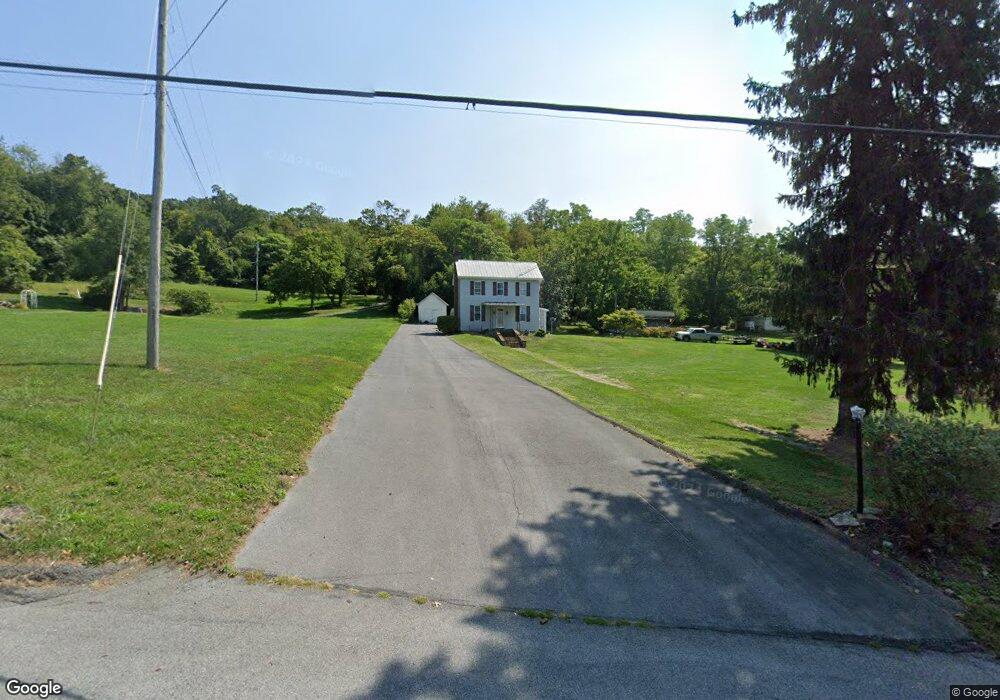 9134 Tomstown Rd, Waynesboro, PA 17268 - photo 1