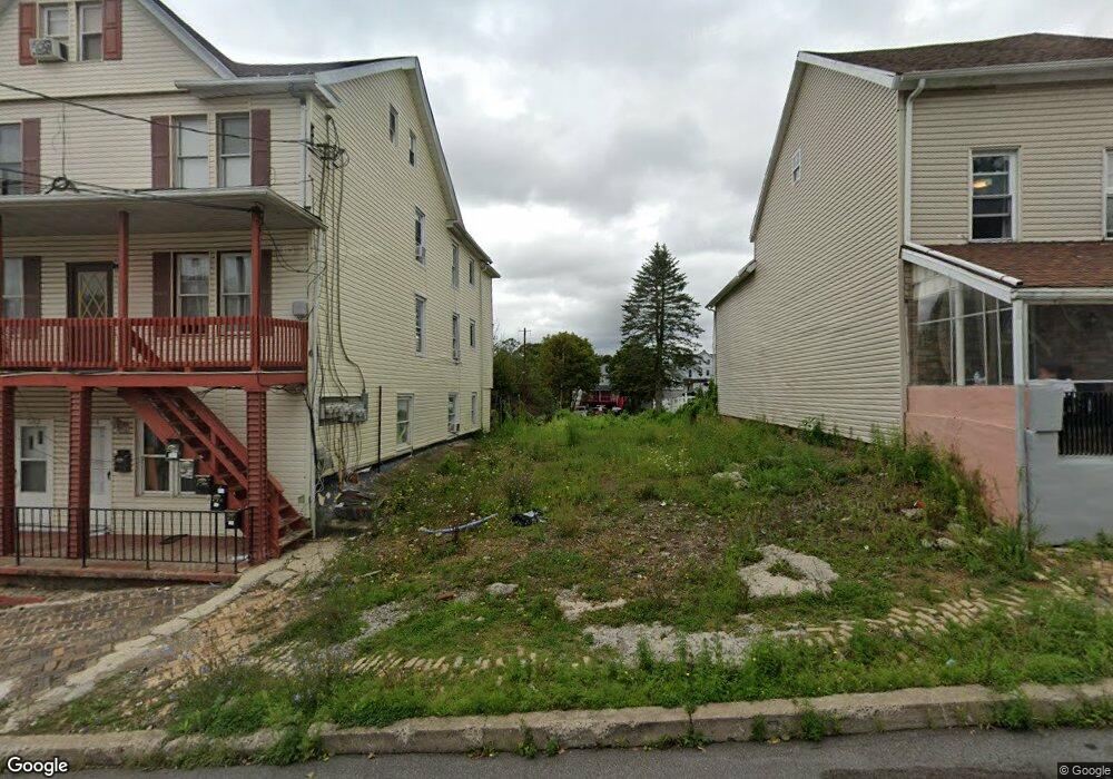 566 Seybert St, Hazleton, PA 18201 - photo 1