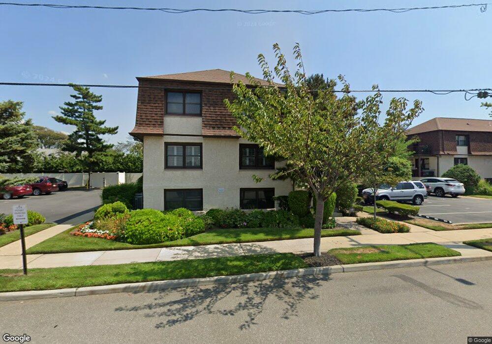 126 Albany Blvd unit 8B, Atlantic Beach, NY 11509 - photo 1