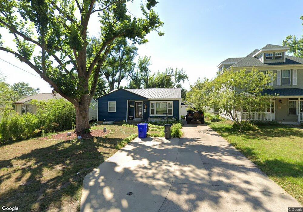 2076 Linn Blvd SE, Cedar Rapids, IA 52403 - photo 1