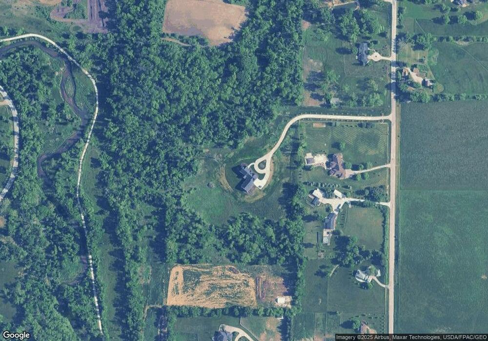 575 Dows Rd, Cedar Rapids, IA 52403 - photo 1