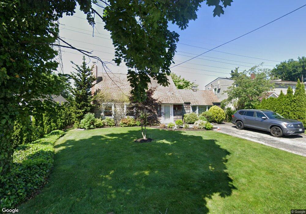 12 Howard Ct, Carle Place, NY 11514 - photo 1