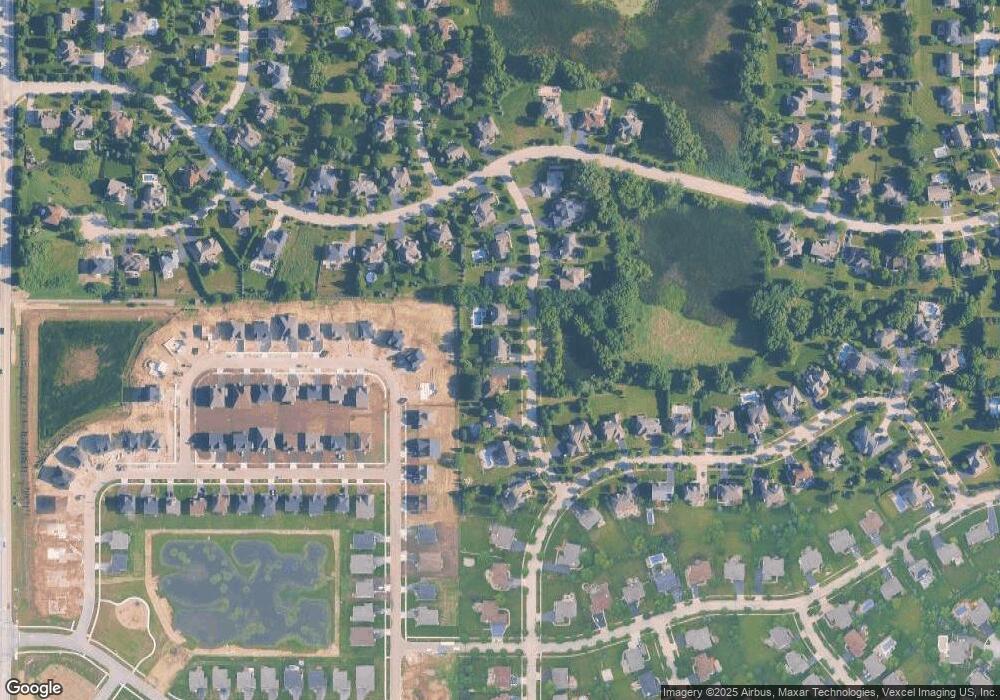 910 Legacy Ridge unit II, Algonquin, IL 60102 - photo 1