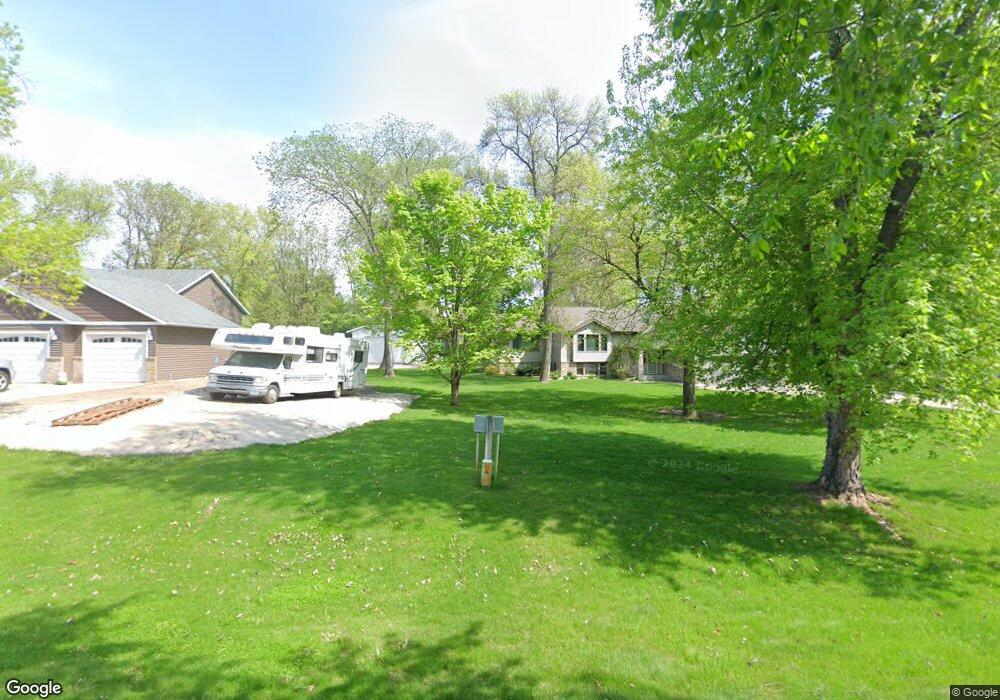 319 E Lake Geneva Rd NE unit NE, Alexandria, MN 56308 - photo 1