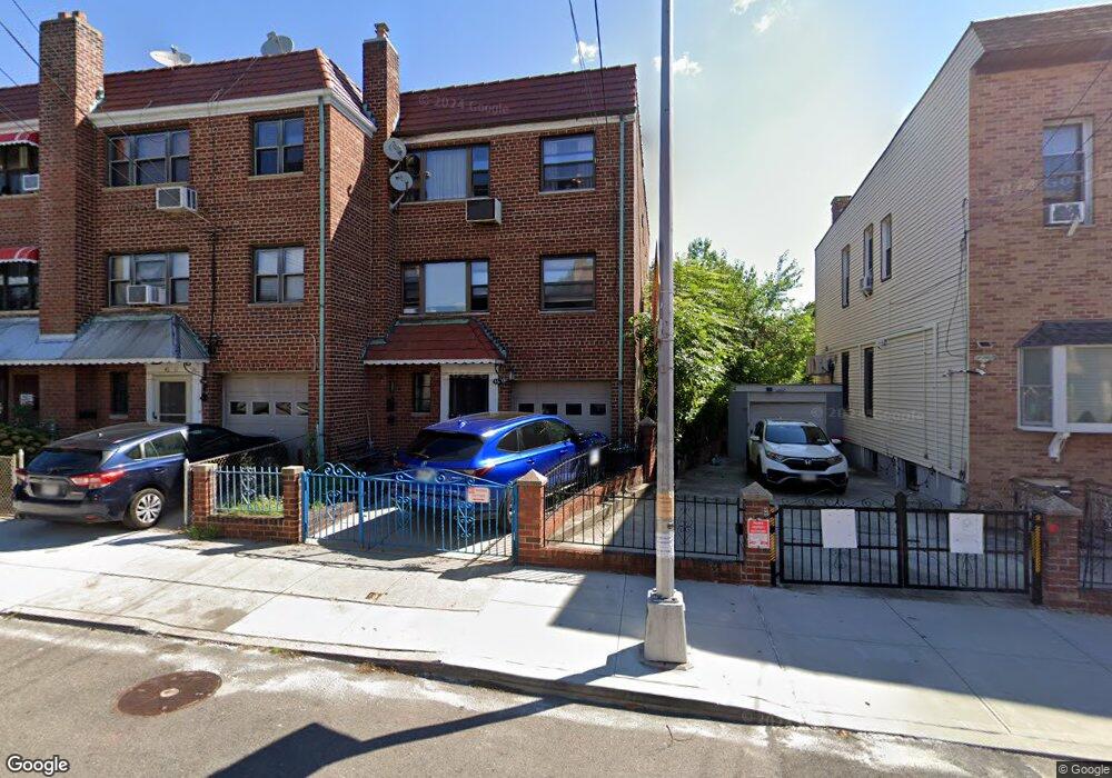 4615 Newtown Rd, Astoria, NY 11103 - photo 1