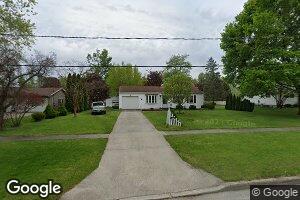 819 W Chestnut St, Morenci, MI 49256