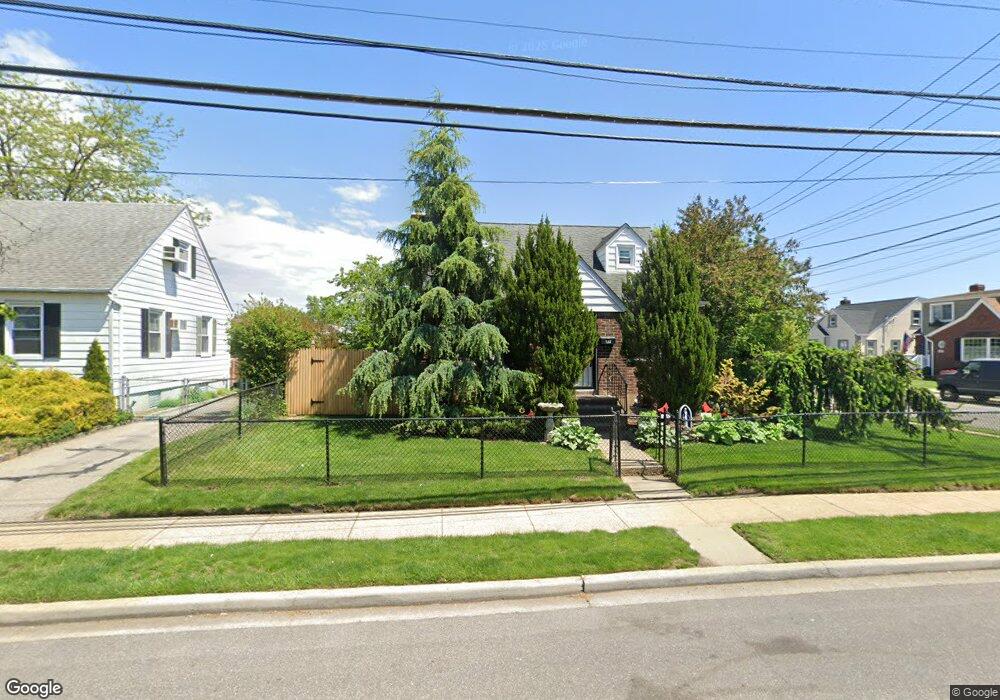 89 Scherer Blvd, Franklin Square, NY 11010 - photo 1