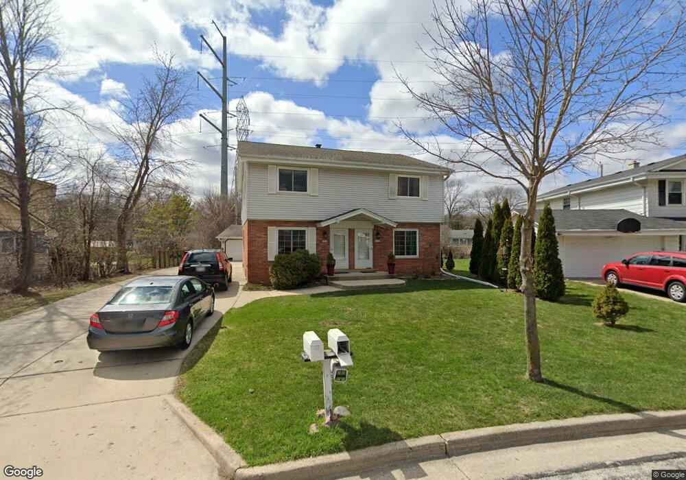 1005 N 119th St unit 1007, Milwaukee, WI 53226 - photo 1