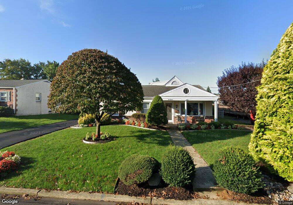 215 Springfield Ave, Folsom, PA 19033 - photo 1