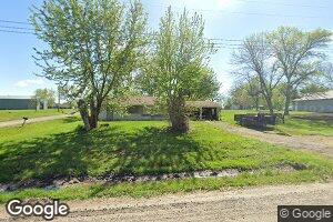 748 7th St, Blythedale, MO 64426