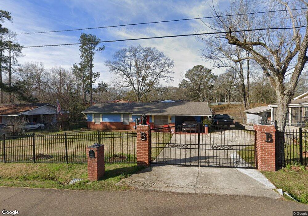 127 N Massengill St, Hazlehurst, MS 39083 - photo 1