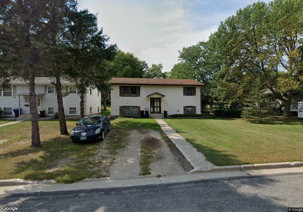 927 N Spring St, New Ulm, MN 56073 - photo 1